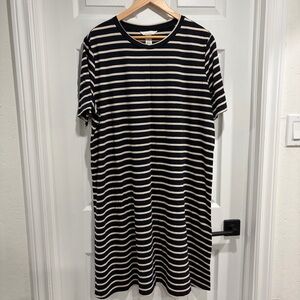 H&M Striped Navy and Cream 100% Cotton Maternity T-Shirt Dress New With Tags
